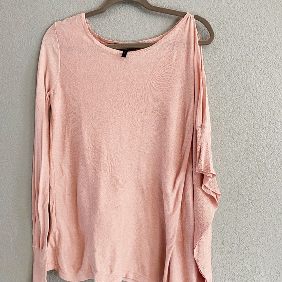 BCBGMaxAzria A-line Pink Sweater - Picture 1 of 3